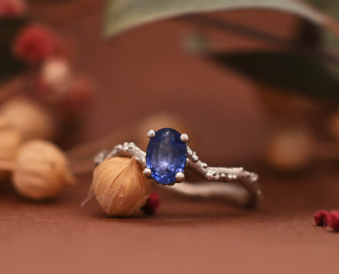 Orno oval blue sapphire bespoke ring with undulated band_03 custom Jewellery Design - Oval Sapphire Ring