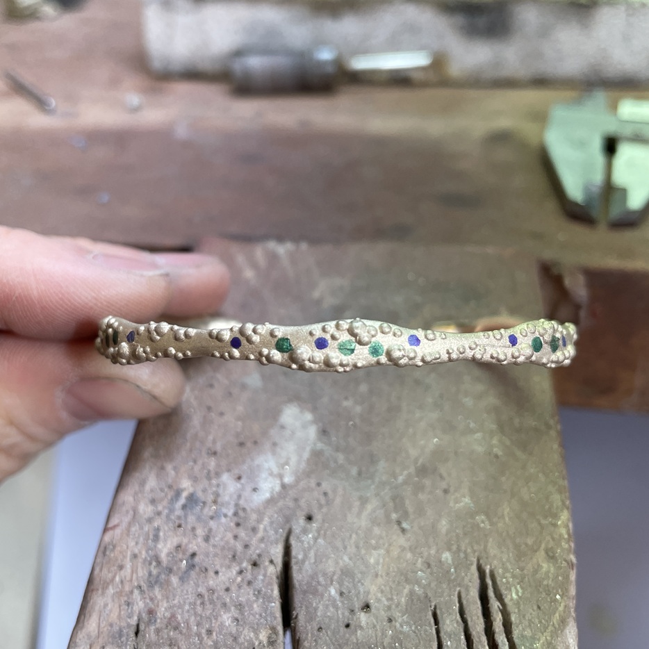 Bespoke heirloom gold bangle - diamond layout on bespoke bangle - Judith Peterhoff